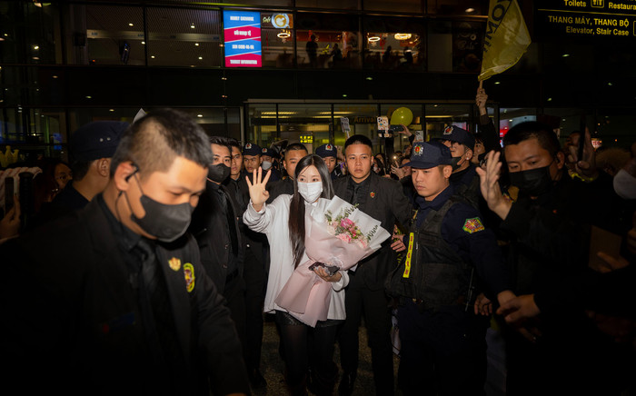 Hyomin (T-ara) bất ngờ đến Hà Nội, nhan sắc ở sân bay gây chú ý Ảnh 2