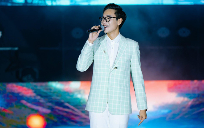 Hà An Huy mang ca khúc gây sốt tại Vietnam Idol lên sân khấu lớn: Giọng hát lên trình thấy rõ! Ảnh 2