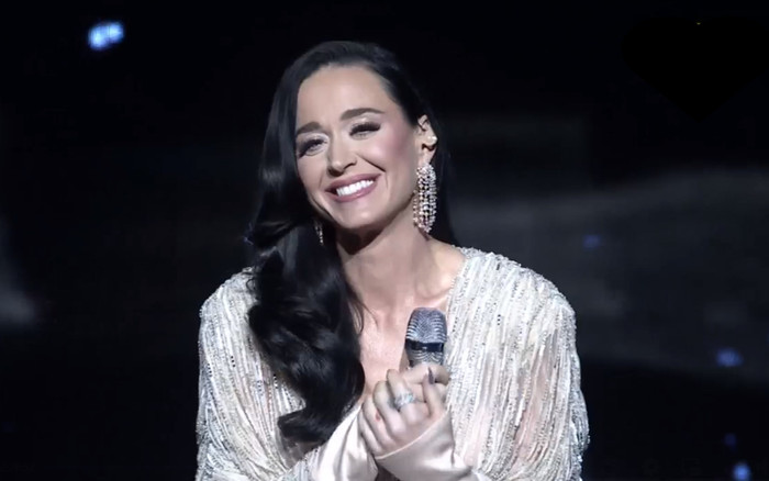Katy Perry chào khán giả bằng tiếng Việt, thể hiện giọng hát đẳng cấp quốc tế Ảnh 2