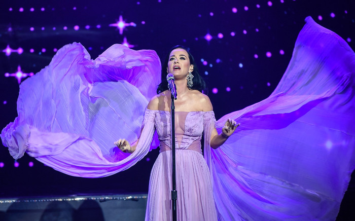 Sân khấu của Katy Perry tại Việt Nam: 10 điểm xinh đẹp nhưng khả năng hát live bị chê? Ảnh 2