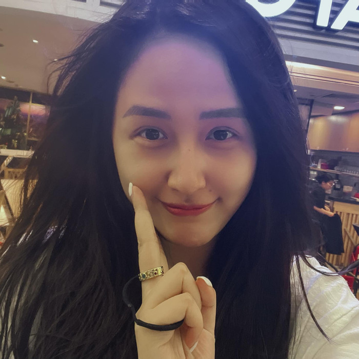 Khó có thể tin Mai Phương Thúy đã tròn 35 tuổi