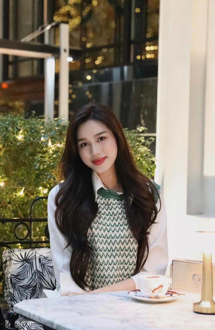 Đỗ Hà khoe nhan sắc mặn mà sau tin đồn giải nghệ: Nói gì khi được hỏi chọn HIEUTHUHAI hay Sơn Tùng? Ảnh 1