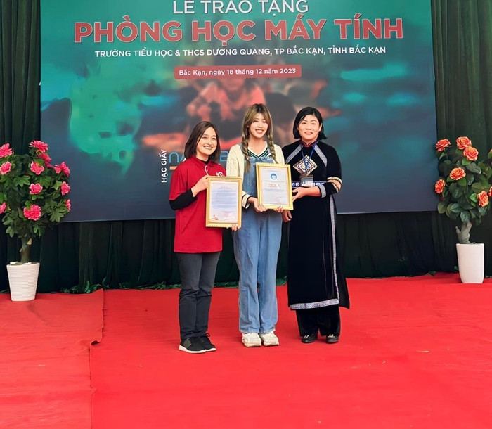 PiaLinh mang trái tim yêu thương 'sưởi ấm' cùng các em nhỏ vùng cao Ảnh 2