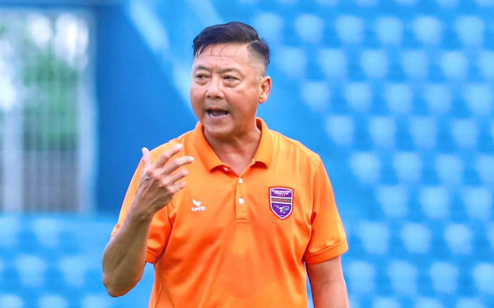 HLV Lê Huỳnh Đức đấu trí HLV Popov Ảnh 2