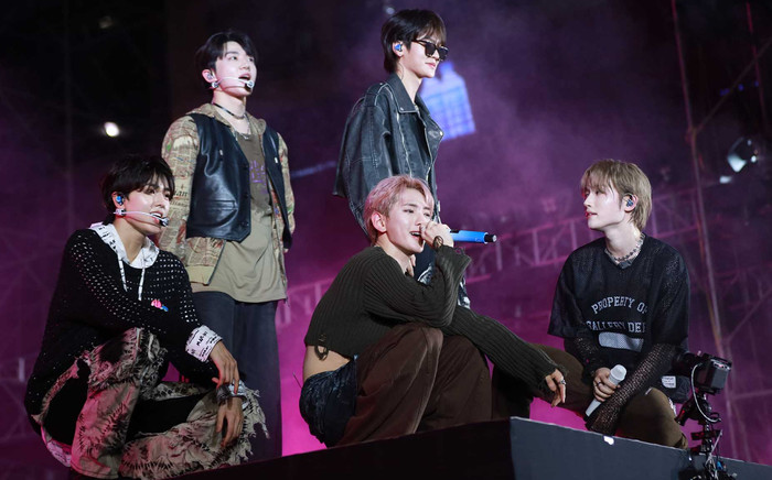 TEMPEST mang nón lá lên sân khấu, hứa hẹn một điều với khán giả Việt Ảnh 2