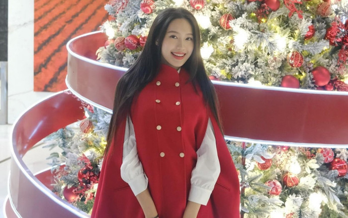 Đăng ảnh mừng Giáng sinh, Doãn Hải My tiếp tục bị nghi có tin vui vì chi tiết này Ảnh 2