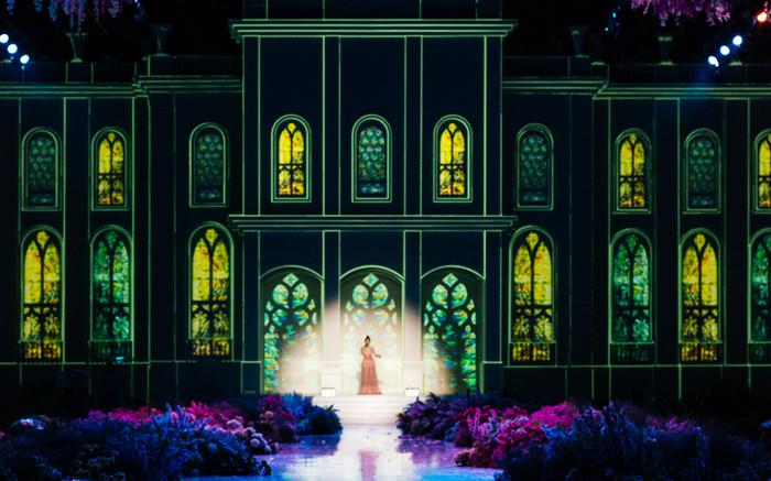 Đi hát đám cưới miền Tây, nữ ca sĩ Bolero được trả cát-xê bằng một chiếc xe hơi? Ảnh 2