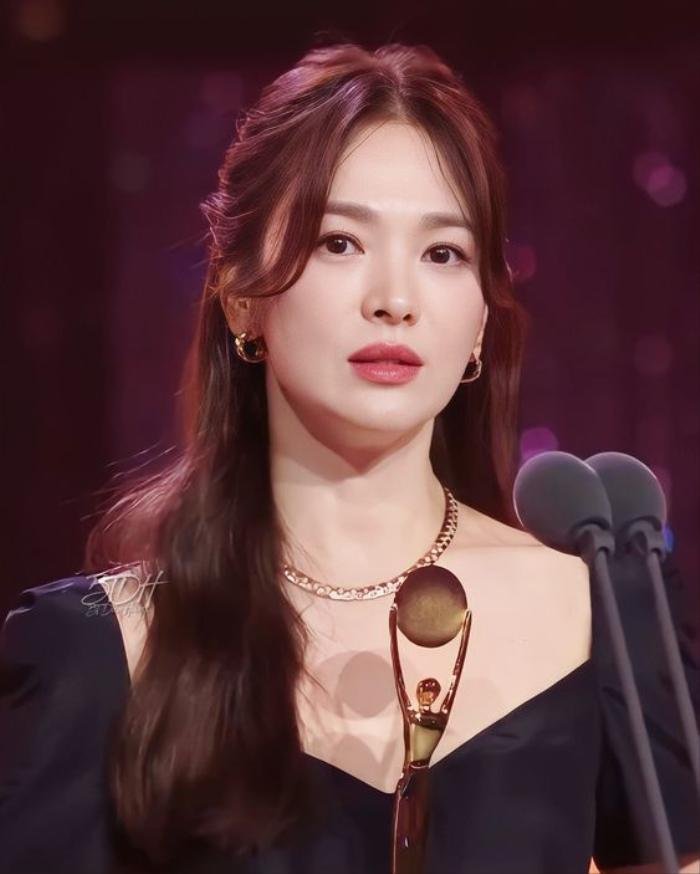 Song Hye Kyo lần đầu khoe tình mới, fans rần rần chúc mừng vì thần tượng có hạnh phúc sau nhiều năm Ảnh 4