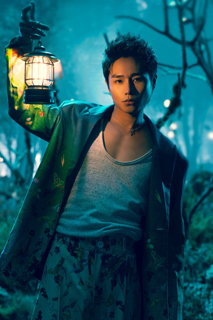 'Thánh tạo trend' Tăng Duy Tân cũng góp phần đưa nhạc Việt 'gây bão' quốc tế với bản hit mới mang tên Cắt đôi nỗi sầu. 