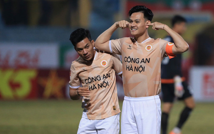 Hồ Tấn Tài tranh QBV 2023 với Hoàng Đức và Tuấn Hải Ảnh 2