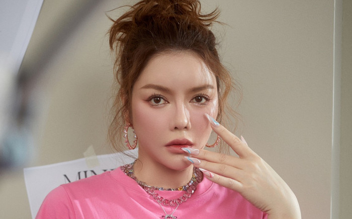 'Tình cũ' xuất sắc nhất của Lý Nhã Kỳ: Là NSƯT, sở hữu IQ cực cao Ảnh 2