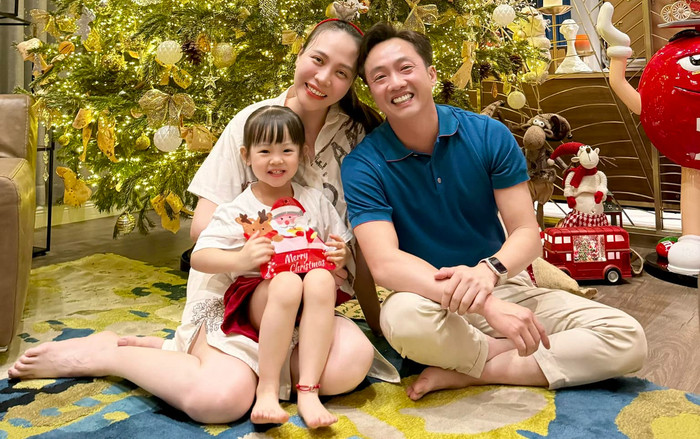 Mới 3 tuổi, con gái Cường Đô La đã lộ rõ nét một nét đẹp 'chuẩn người mẫu' y như mẹ Ảnh 2