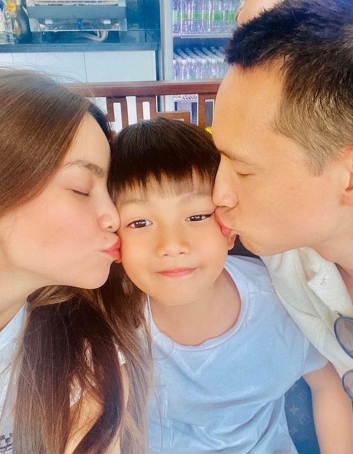 Anh coi con riêng của vợ không khác gì con đẻ của mình.