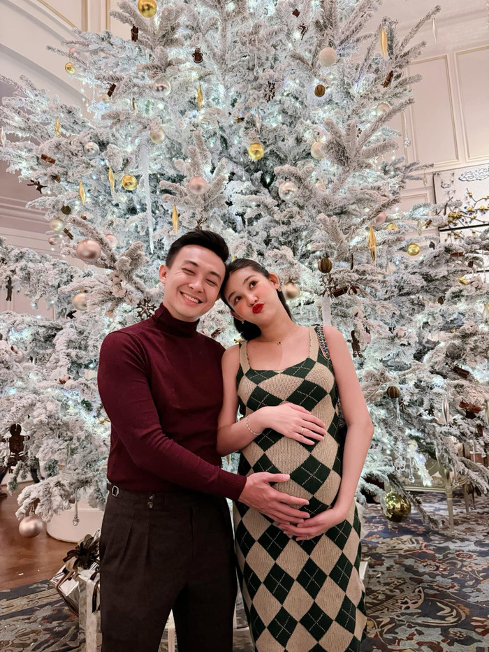 Lê Âu Ngân Anh tâm sự, trong suốt hành trình thai kì ông xã luôn là người bên cạnh động viên, hỗ trợ vợ mọi lúc, mọi nơi.