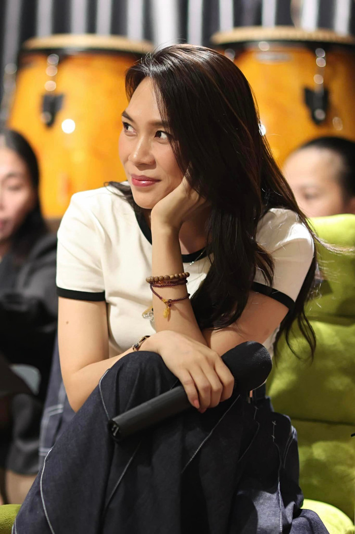 Đây rất có thể sẽ là biểu cảm của Mỹ Tâm khi fan đòi ra album Tâm 10! 