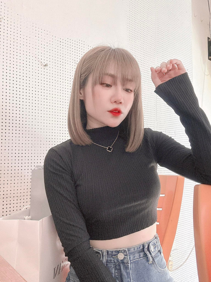 Vy Thúy Vân gây bất ngờ với nhan sắc hiện tại sau nhiều năm nổi tiếng.
