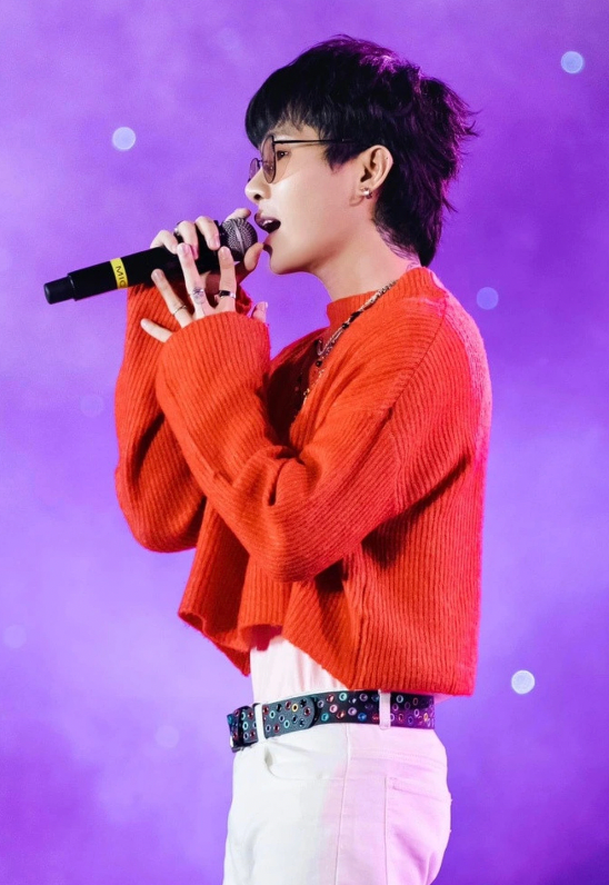 Tháng 11/2023, Jack vướng tin đồn hẹn hò Thuý Ngân.