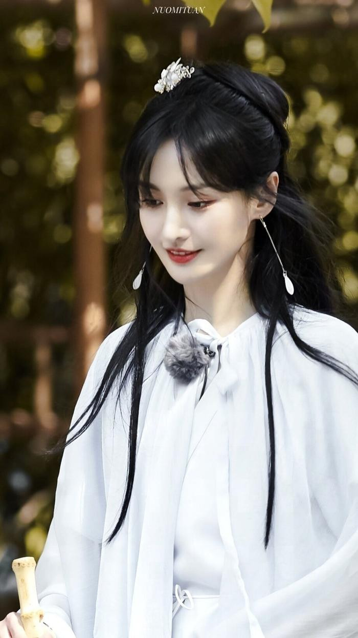 Trịnh Sảng đẹp nhưng gây tranh cãi vì diễn xuất