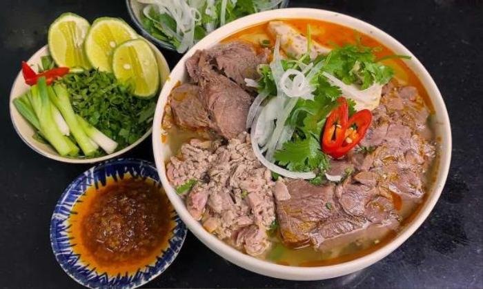 Bữa sáng ăn xôi, bún hay miến, phở là dinh dưỡng nhất? Ảnh 2