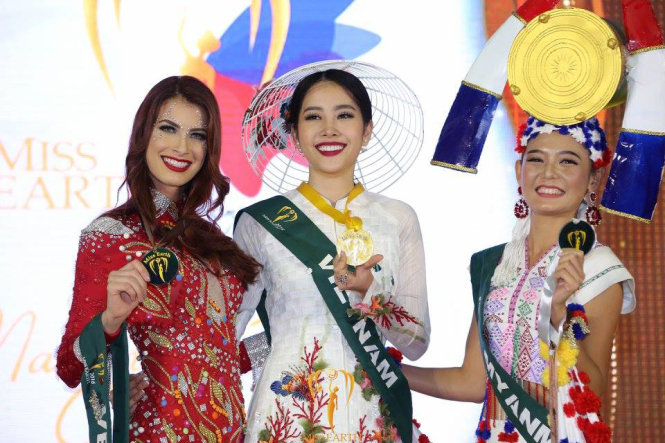 Lúc Nam Em dự thi Miss Earth 2016 được xem là thời kỳ đỉnh cao nhan sắc của cô. 