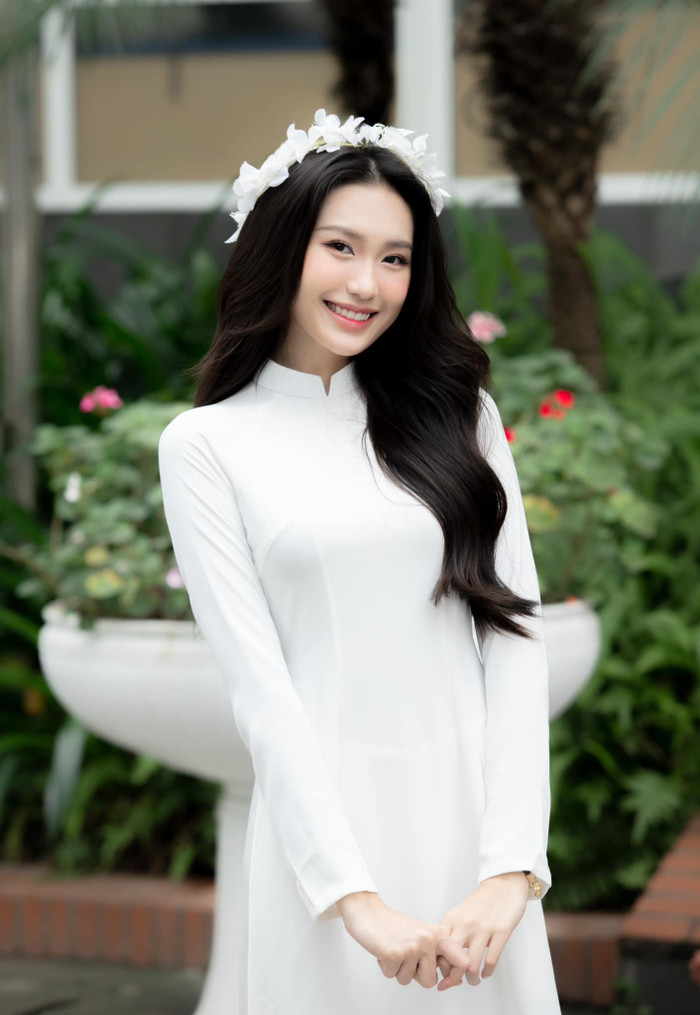 Doãn Hải My có thể giao tiếng trôi chảy bằng tiếng Anh, trò chuyện cơ bản với tiếng Trung