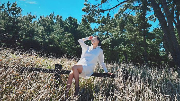 Trước khi công bố tin vui, Thu Quỳnh chăm chỉ mặc đồ rộng để che đi bụng bầu