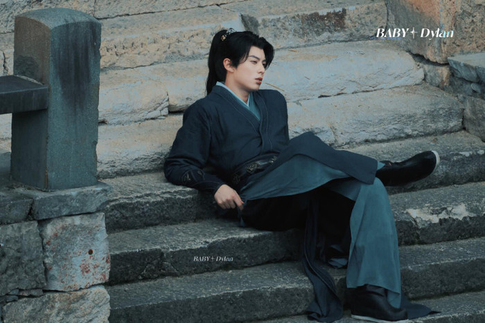 Sau thất bại của Dĩ Ái Vi Doanh, người hâm mộ Vương Hạc Đệ đều mong dự án cổ trang Đại Phụng Đả Canh Nhân giúp nam diễn viên lấy lại được phong độ. 