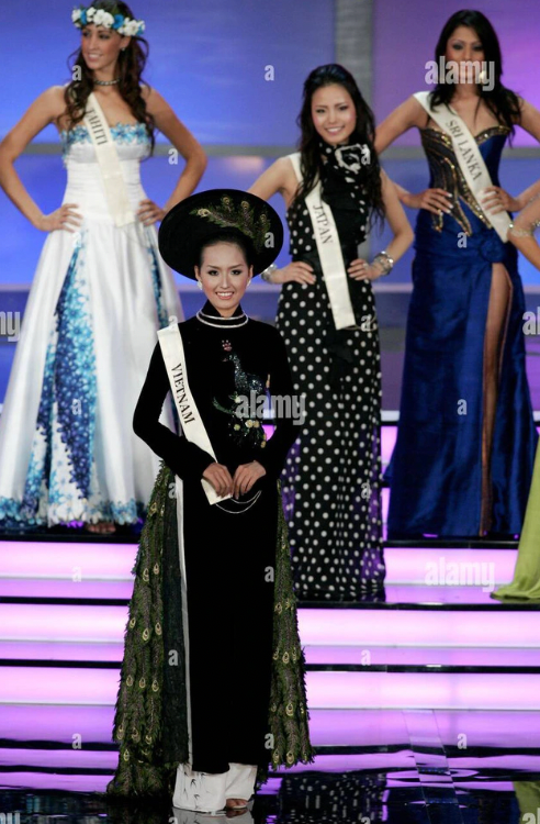 Nàng hậu được đặt cách lọt top 17 chung cuộc.