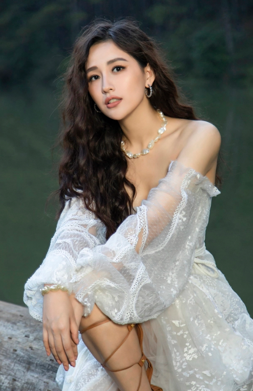 Mai Phương Thuý 'áp đảo' bình chọn tại Miss World 2006.
