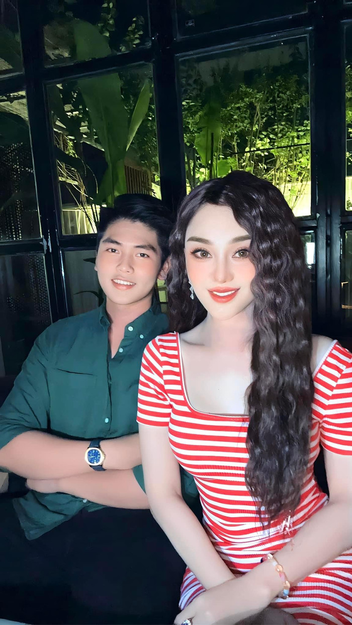 Cô cho biết, cả hai đang trong thời gian tìm hiểu. 