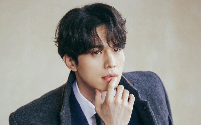 Lee Dong Wook xác nhận 'yêu lại người cũ', danh tính đối phương khiến fan vỡ òa Ảnh 2