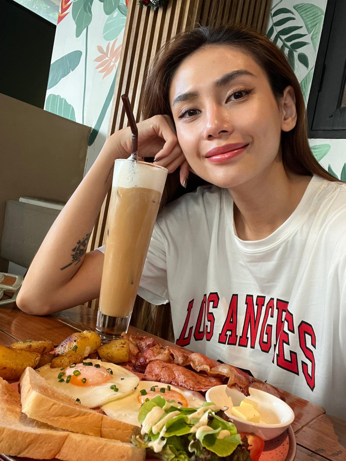 Võ Hoàng Yến thong thả tận hưởng khoảng thời gian bên cạnh 'nửa kia'