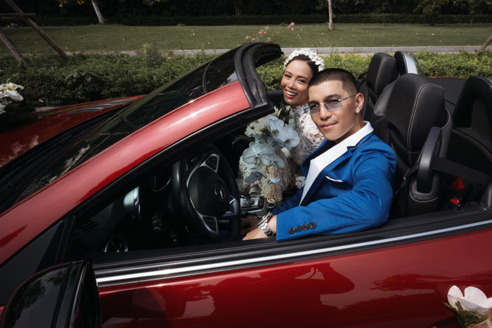 Cường Seven còn chủ động lái xe để 'rước nàng về dinh'