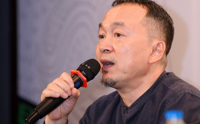 Đạo diễn Quốc Trung lên tiếng khi bà xã than vãn việc năm nào cũng phải bán biệt thự để làm 'Gió mùa' Ảnh 2