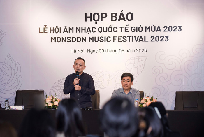  Đạo diễn Quốc Trung lên tiếng khi bà xã than vãn việc năm nào cũng phải bán biệt thự để làm 'Gió mùa' Ảnh 2