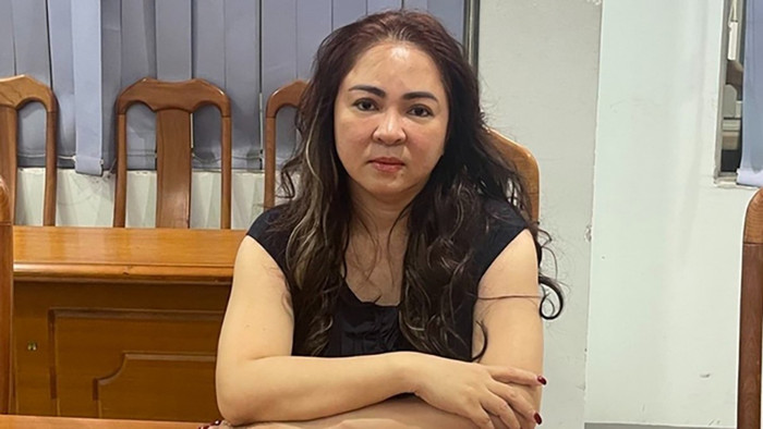  Xét xử Nguyễn Phương Hằng, tòa sẽ triệu tập NS Hoài Linh, ca sĩ Đàm Vĩnh Hưng và vợ chồng Thủy Tiên từ 1/6 Ảnh 1