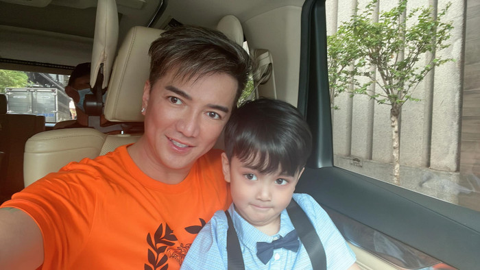  'Đốn tim' trước loạt câu hỏi của quý tử, Đàm Vĩnh Hưng có cách trả lời chứng tỏ là ông bố 'nghiện' con Ảnh 1