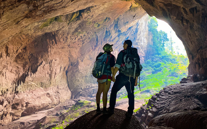 Nam hướng dẫn viên bị tố 3 lần xin vào lều 'ngủ cùng' và hành động sau đó của nữ du khách Ảnh 2