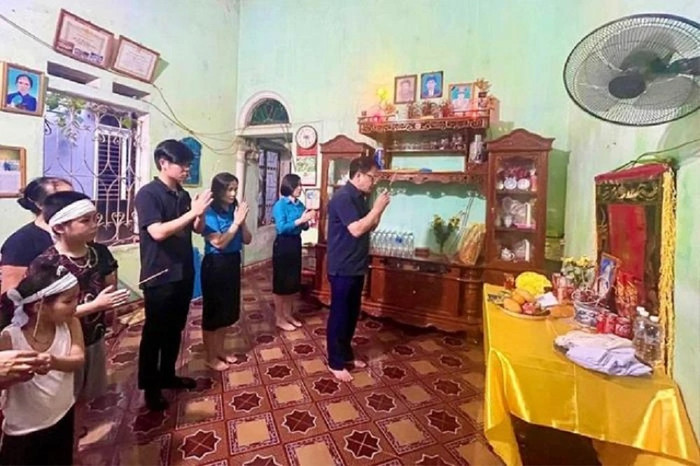  Vụ cô giáo bám bản ở Hà Giang gặp tai nạn tử vong: 2 đứa con thơ có 'mẹ đỡ đầu' Ảnh 1