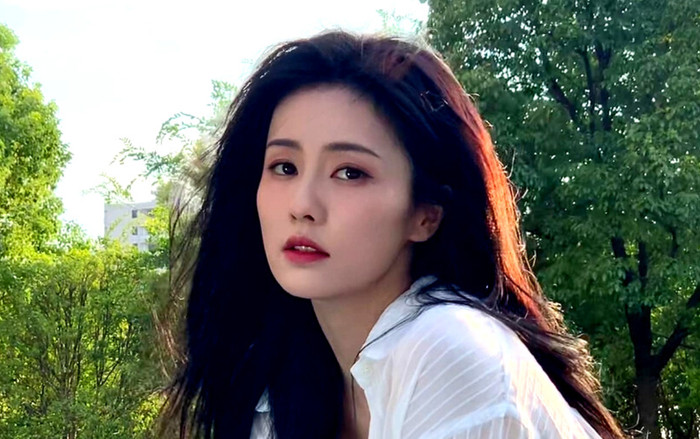 Hậu yêu đương với La Vân Hi, Bạch Lộc công khai ảnh cưới, danh tính nhà trai gây bất ngờ Ảnh 2