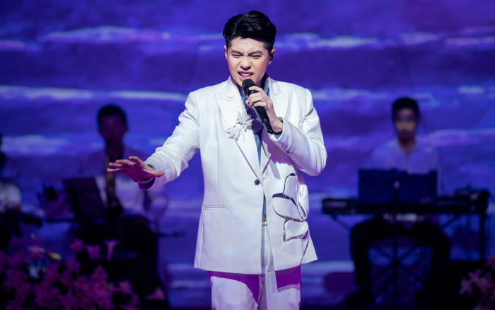 Nghe tin 1 khán giả nữ 'trốn làm' để gặp mình, Noo Phước Thịnh trả lời ra sao? Ảnh 2