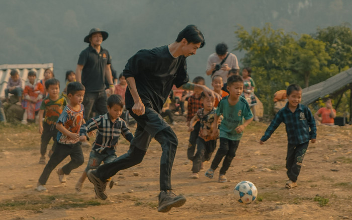 Đen ra MV mới, toàn bộ lợi nhuận được dành cho những người đặc biệt Ảnh 2