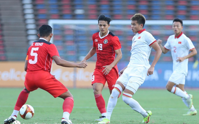 U22 Việt Nam thua đau trước Indonesia: Chỉ có thể tự trách chính mình không bằng đối thủ Ảnh 2