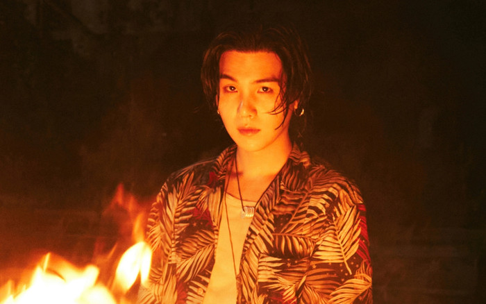 Agust D 'D-DAY' TOUR : Khăn voan cưới bất ngờ nằm trong danh sách cấm tại concert của SUGA (BTS) Ảnh 2