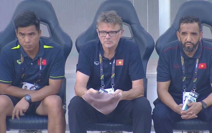 U22 Việt Nam thiếu kinh nghiệm, hay HLV Troussier chưa cho thấy được đẳng cấp World Cup? Ảnh 2