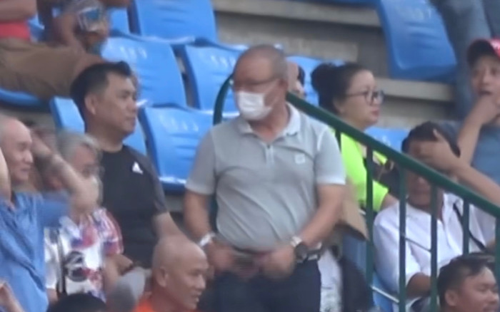 HLV Park Hang Seo tức giận, bỏ về khi U22 Việt Nam để cho Indonesia ghi bàn thứ ba Ảnh 2