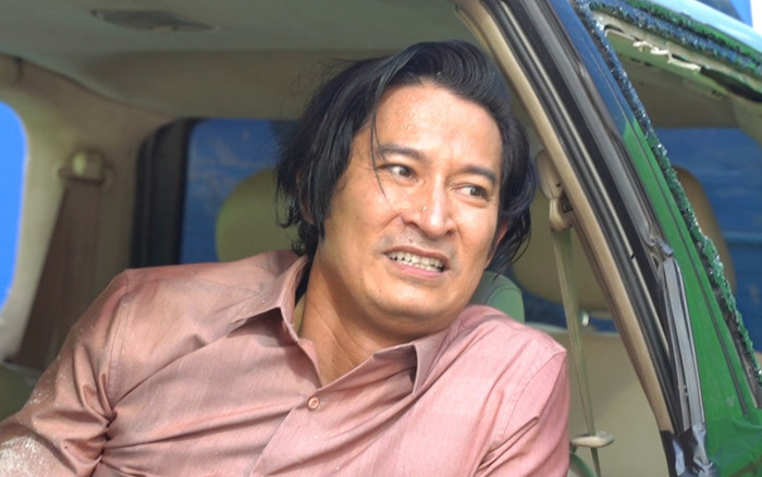 Huy Khánh 'hồn bay phách tán' sau khi đóng cảnh lật xe trong phim của Lý Hải Ảnh 2