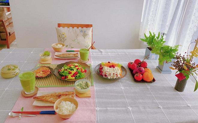 Than thở không có khiếu nấu nướng, nhưng nhìn mâm cơm của nàng dâu Việt ở Nhật khiến ai cũng 'phát cuồng' Ảnh 2