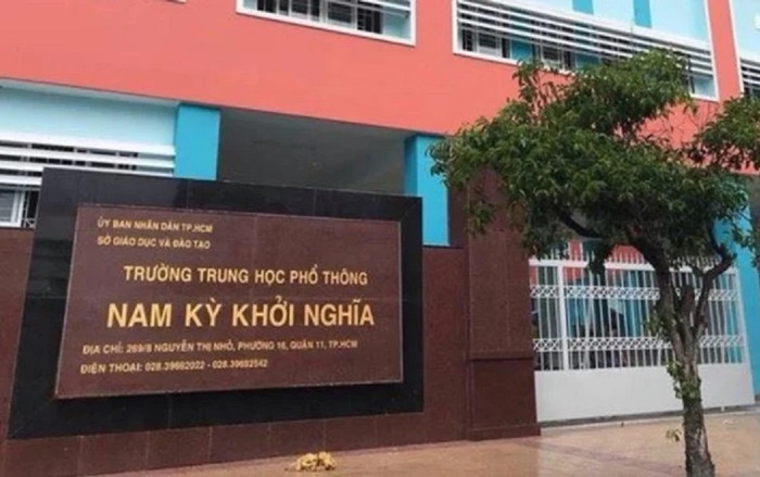 Nam sinh lớp 10 ở TP.HCM bị bạn cùng khối đánh nhập viện, thương tích để lại trên cơ thể gây sốc Ảnh 2