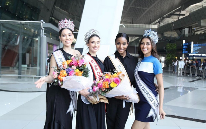 Miss Charm và Miss Supranational 'đọ sắc', mỹ nhân Nam Phi gây chú ý vì 1 chi tiết khác biệt Ảnh 2